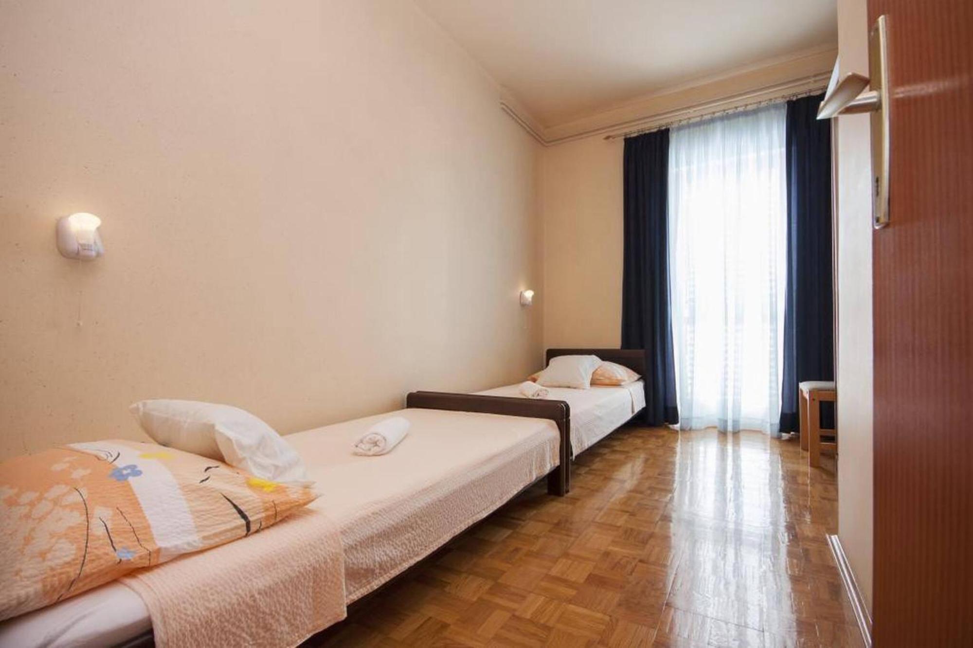 Apartments Zdenka Brodarica  Extérieur photo